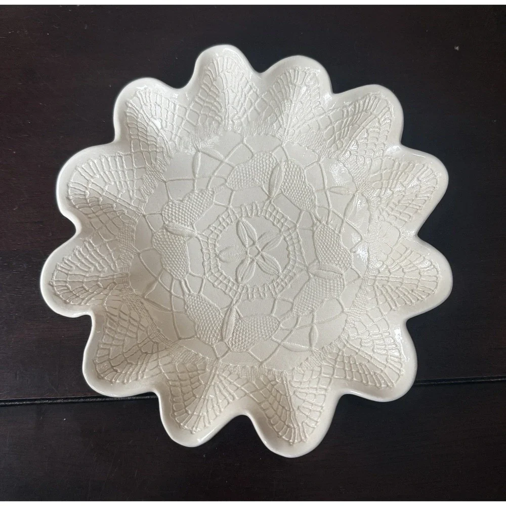 Estate Artist Signed Embossed Cream Pottery Bowl with Scalloped Edge 7